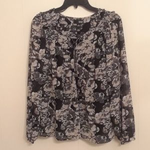 Small black and tan a.n.a top